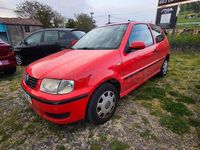 Usado VW Polo Trendline 75 CV (55 kW) 2001 Rojo Berlina