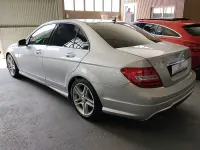 Usado Mercedes C220 Avantgarde 170 CV (125 kW) 2013 Gris / plata Berlina