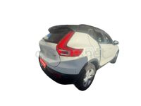 Usado Volvo XC40 150 CV (110 kW) 2019 Blanco SUV