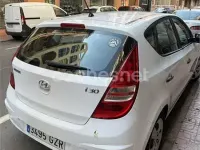 Usado Hyundai i30 Classic 109 CV (80 kW) 2010 Blanco Berlina