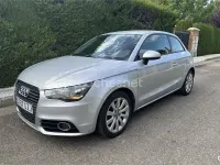 Usado Audi A1 Attraction 105 CV (77 kW) 2010 Gris / plata Utilitario