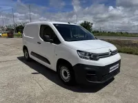 Usado Citroën Berlingo 76 CV (55 kW) 2019 Blanco Monovolumen