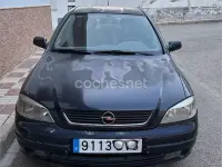 Usado Opel Astra Elegance 100 CV (73 kW) 2002 Azul Berlina