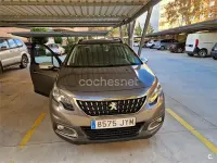 Usado Peugeot 2008 Style 110 CV (80 kW) 2017 Marrón SUV