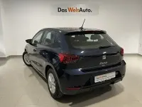 Usado Seat Ibiza Style Plus 110 CV (80 kW) 2022 Azul Utilitario