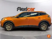 Usado Peugeot 2008 Active 130 CV (95 kW) 2023 Naranja SUV