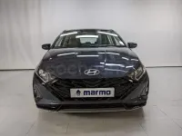 Usado Hyundai i20 100 CV (73 kW) 2025 Gris / plata Utilitario