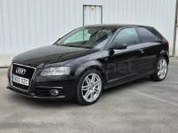 Usado Audi A3 Attraction 140 CV (102 kW) 2010 Negro Utilitario
