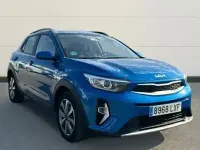 Usado Kia Stonic 84 CV (61 kW) 2022 Azul SUV