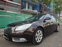 Usado Opel Insignia Selective 130 CV (95 kW) 2013 Negro Berlina