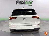 Usado VW Golf VIII Life 110 CV (80 kW) 2021 Blanco Familiar