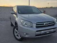 Usado Toyota RAV4 136 CV (100 kW) 2008 Gris SUV