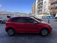 Usado VW Polo Advance 90 CV (66 kW) 2015 Rojo Berlina