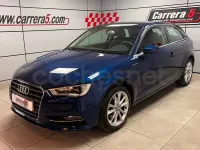Usado Audi A3 Attraction 110 CV (80 kW) 2015 Azul Berlina