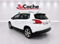 Usado Peugeot 2008 Allure 120 CV (88 kW) 2015 Blanco SUV