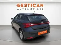 Usado Hyundai i20 84 CV (61 kW) 2023 Azul Utilitario