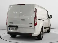 Usado Ford Transit Custom 130 CV (95 kW) 2022 Blanco Berlina