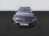 Usado VW Passat Executive 150 CV (110 kW) 2022 Negro Familiar