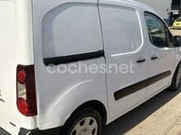 Usado Citroën Berlingo XTR 100 CV (73 kW) 2016 Blanco Monovolumen