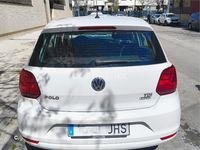 Używany VW Polo Edition 75 KM (55 kW) 2015 Biały Sedan/Limuzyna