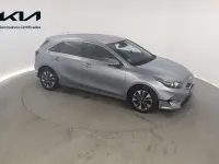 Usado Kia Ceed 101 CV (74 kW) 2025 Gris Utilitario