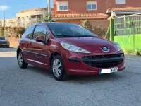 Usado Peugeot 207 110 HP (80 kW) 2007 Vermelho Sedan