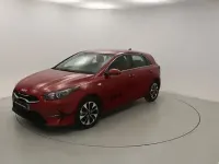 Usado Kia Ceed 100 CV (73 kW) 2025 Rojo Utilitario