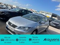 Usado Seat Leon Style 110 CV (80 kW) 2018 Gris / plata Berlina