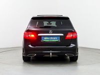 Usado Mercedes B180 122 CV (89 kW) 2016 Negro Monovolumen