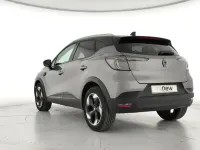 Usado Renault Captur Techno 100 CV (73 kW) 2025 Gris SUV