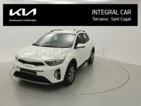 Usado Kia Stonic 100 HP (73 kW) 2025 Branco SUV