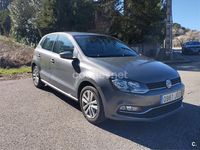 Usado VW Polo Advance 90 CV (66 kW) 2015 Gris / plata Berlina