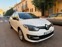 Usado Renault Mégane LIMITED 110 CV (80 kW) 2015 Blanco Berlina