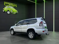Usado Toyota Land Cruiser 173 CV (127 kW) 2007 Gris / plata SUV