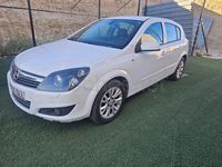 Usado Opel Astra Enjoy 110 CV (80 kW) 2009 Blanco Berlina