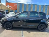 Usado Renault Scénic Bose Edition 110 CV (80 kW) 2015 Negro Monovolumen