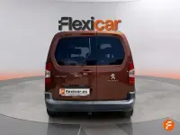 Usado Peugeot Rifter Allure 110 CV (80 kW) 2018 Naranja Monovolumen
