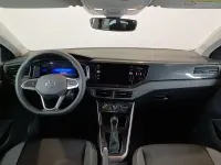 Usado VW Polo Life 95 CV (69 kW) 2023 Gris Utilitario