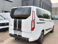 Usado Ford Tourneo Custom Trend 130 CV (95 kW) 2022 Blanco Van