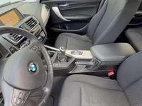 Usado BMW 116 Advantage 116 CV (85 kW) 2015 Gris Utilitario