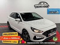 Usado Hyundai i30 120 CV (88 kW) 2021 Blanco Berlina