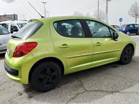 Usado Peugeot 207 90 CV (66 kW) 2007 Verde Berlina