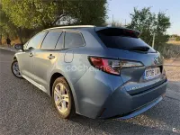 Usado Toyota Corolla Active 122 CV (89 kW) 2021 Azul Familiar
