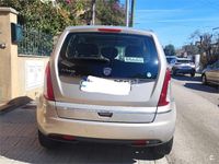 Usado Lancia Musa 95 CV (69 kW) 2008 Beige Monovolumen