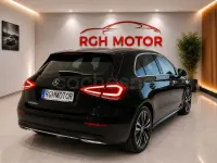 Usado Mercedes A250 218 CV (160 kW) 2021 Negro Berlina