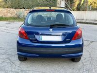 Usado Peugeot 207 75 CV (55 kW) 2008 Azul Berlina