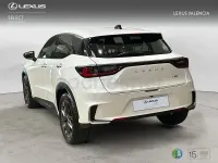 Usado Lexus LBX 136 CV (100 kW) 2025 Blanco SUV