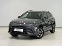 Usado Hyundai Kona N Line 129 CV (94 kW) 2025 Gris/plata SUV