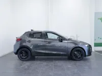 Usado Mazda 2 Homura-Line 90 CV (66 kW) 2023 Gris / plata Utilitario