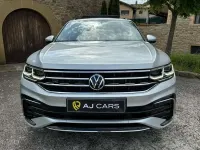 Usado VW Tiguan R-line 150 CV (110 kW) 2022 Gris / plata SUV